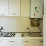Strategic 2Br Apartment